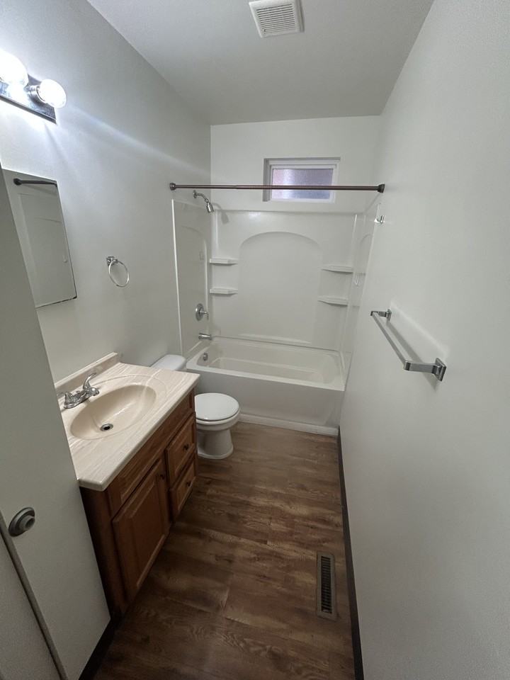 230 Jasper St #1 - Photo 4 of 19