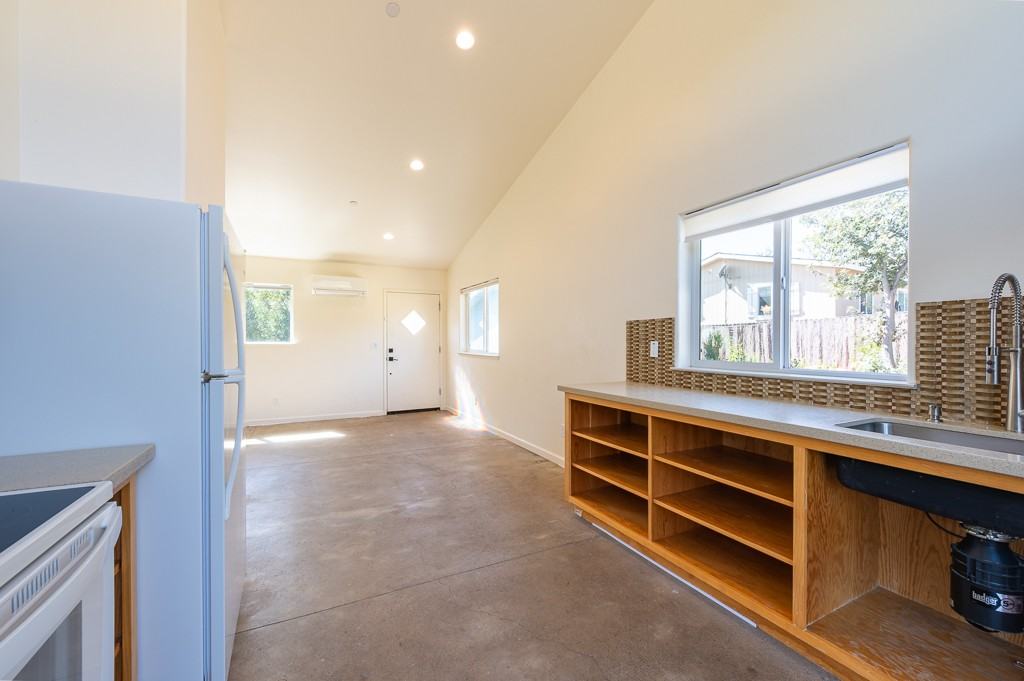 12060 Mead Rd #1 - Photo 4 of 10