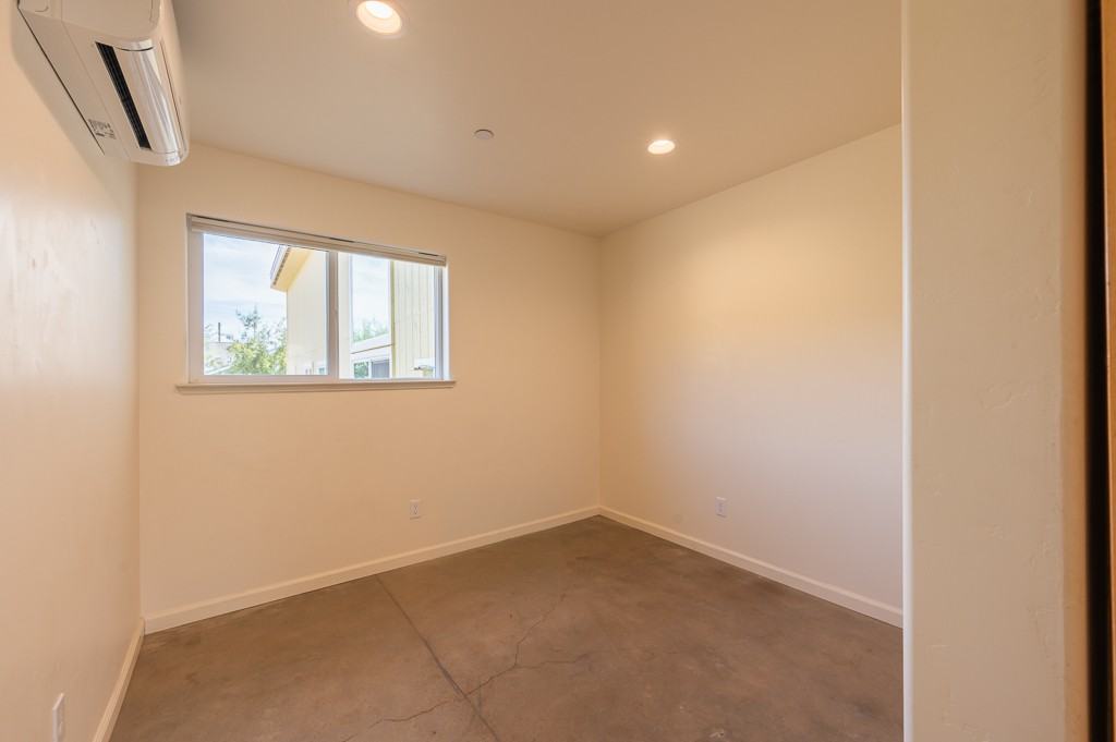12060 Mead Rd #1 - Photo 5 of 10