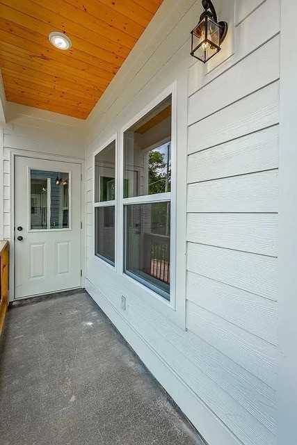 5562 Stream Ln #1 - Photo 3 of 34