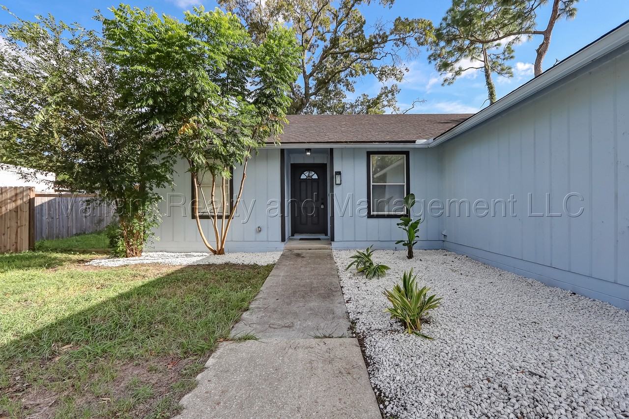 5286 Julington Creek Rd #1 - Photo 4 of 26