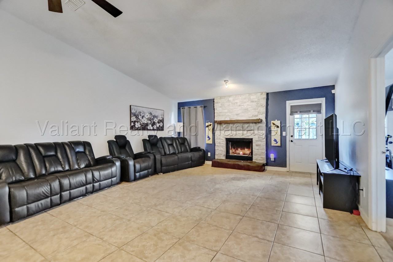 5286 Julington Creek Rd #1 - Photo 7 of 26