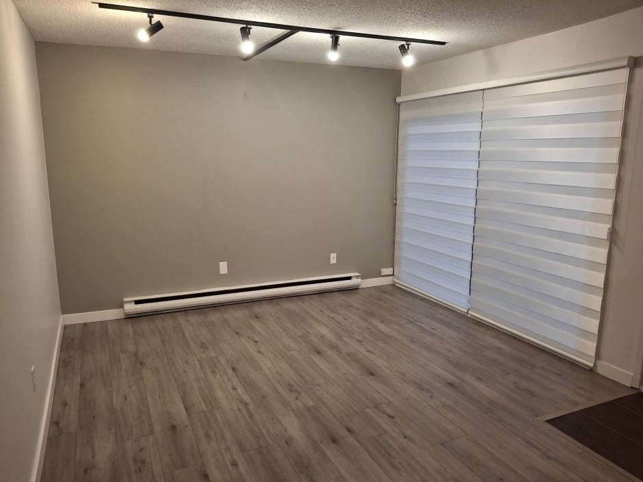 301 Highland Way #1 - Photo 3 of 11