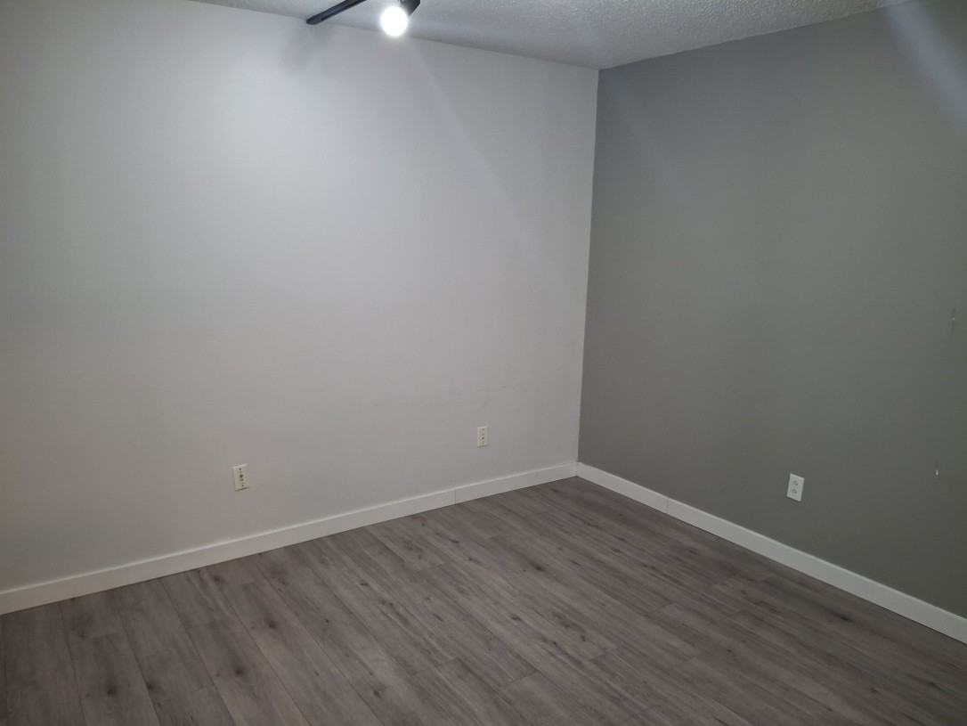 301 Highland Way #1 - Photo 5 of 11