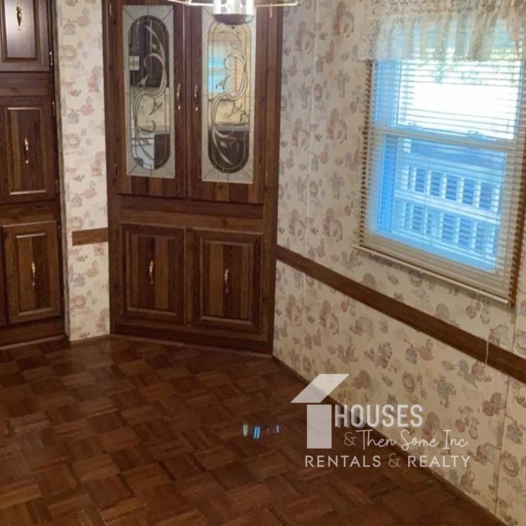 101 N Jamestowne Dr - Photo 6 of 17