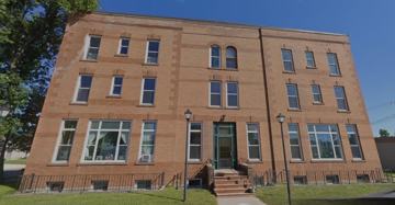 featured image of 18 4th Ave W #35