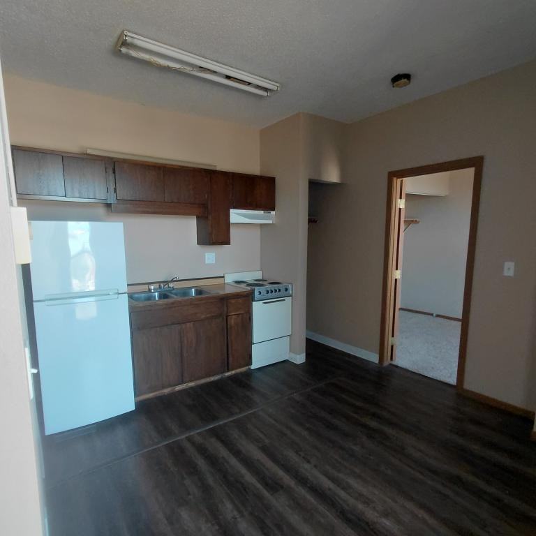18 4th Ave W #35 - Photo 2 of 5
