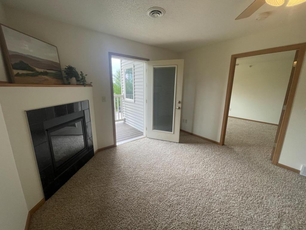 800 Angel Ct - Photo 5 of 12