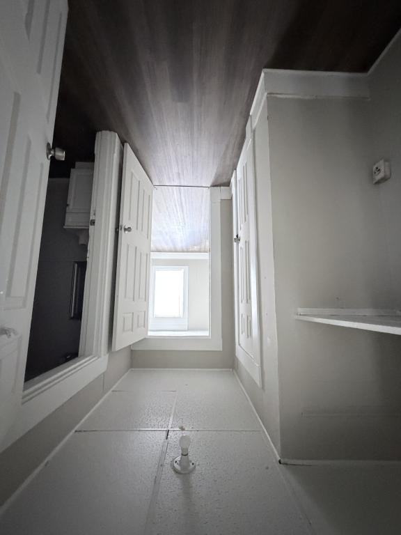 1313 Burnett St - Photo 2 of 10