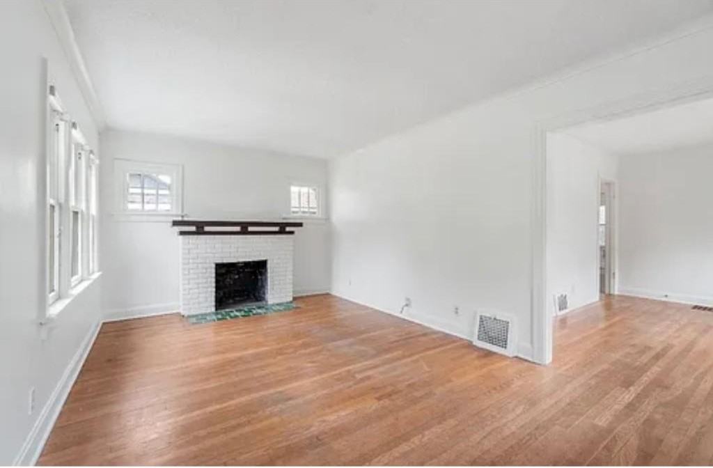 5841 Harrison St - Photo 2 of 12