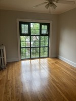 featured image of 1407 W Sherwin Ave