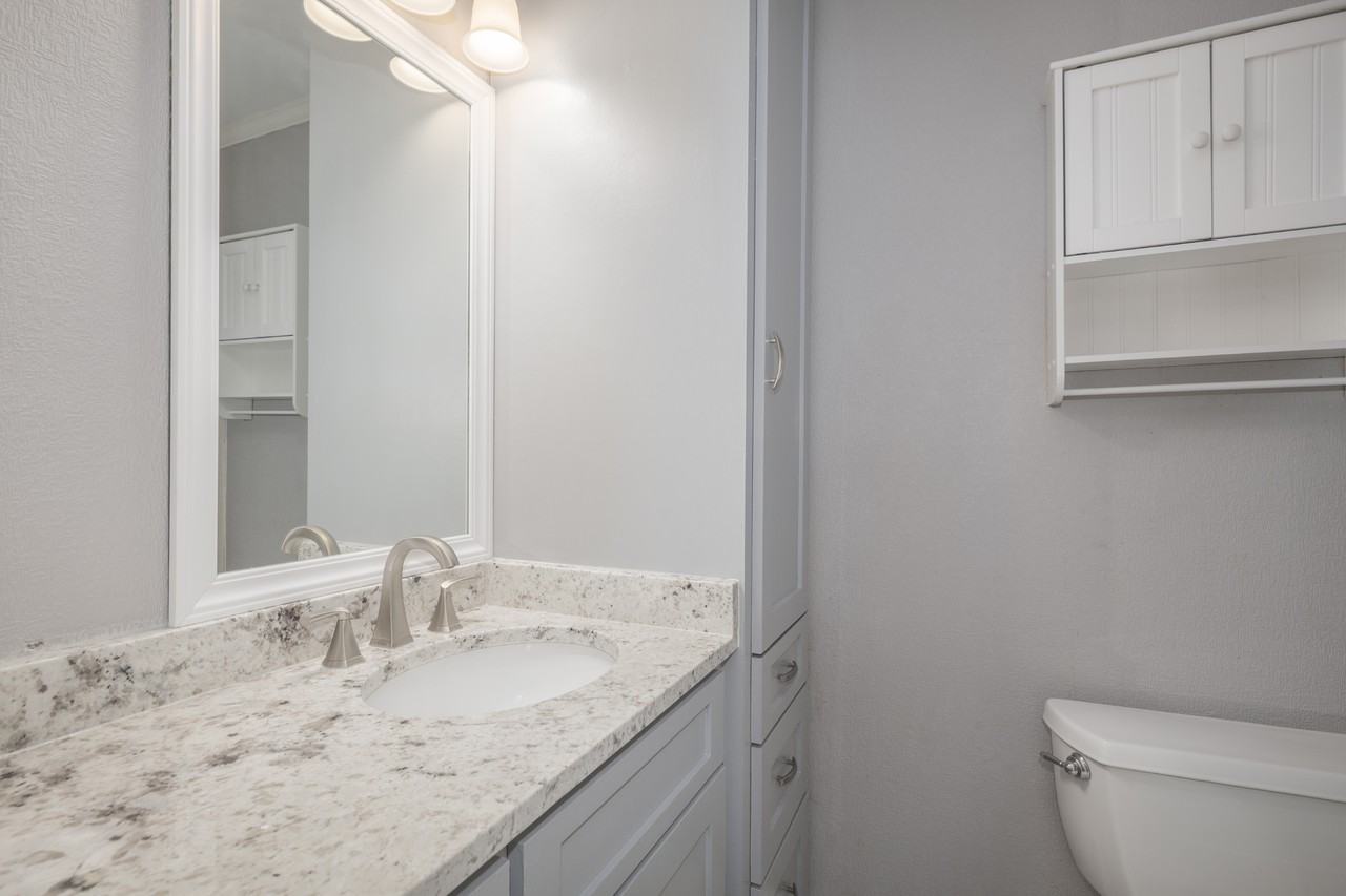 203 Holly Ridge Dr - Photo 5 of 15