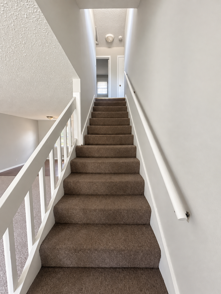 Nieman Park Townhome Duplexes - Photo 6 of 10