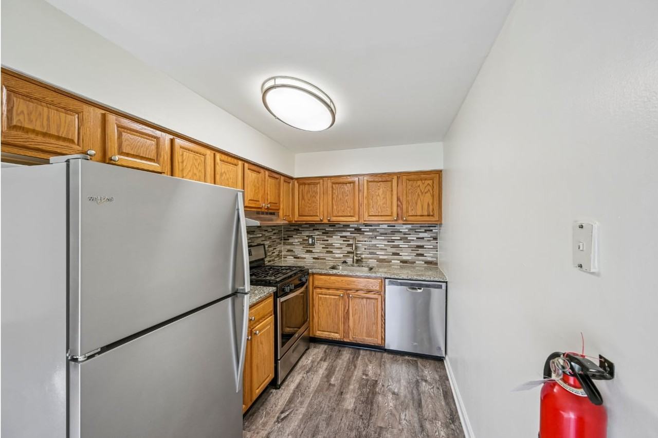 Chesterfield Apartment Homes - Photo 2 of 35