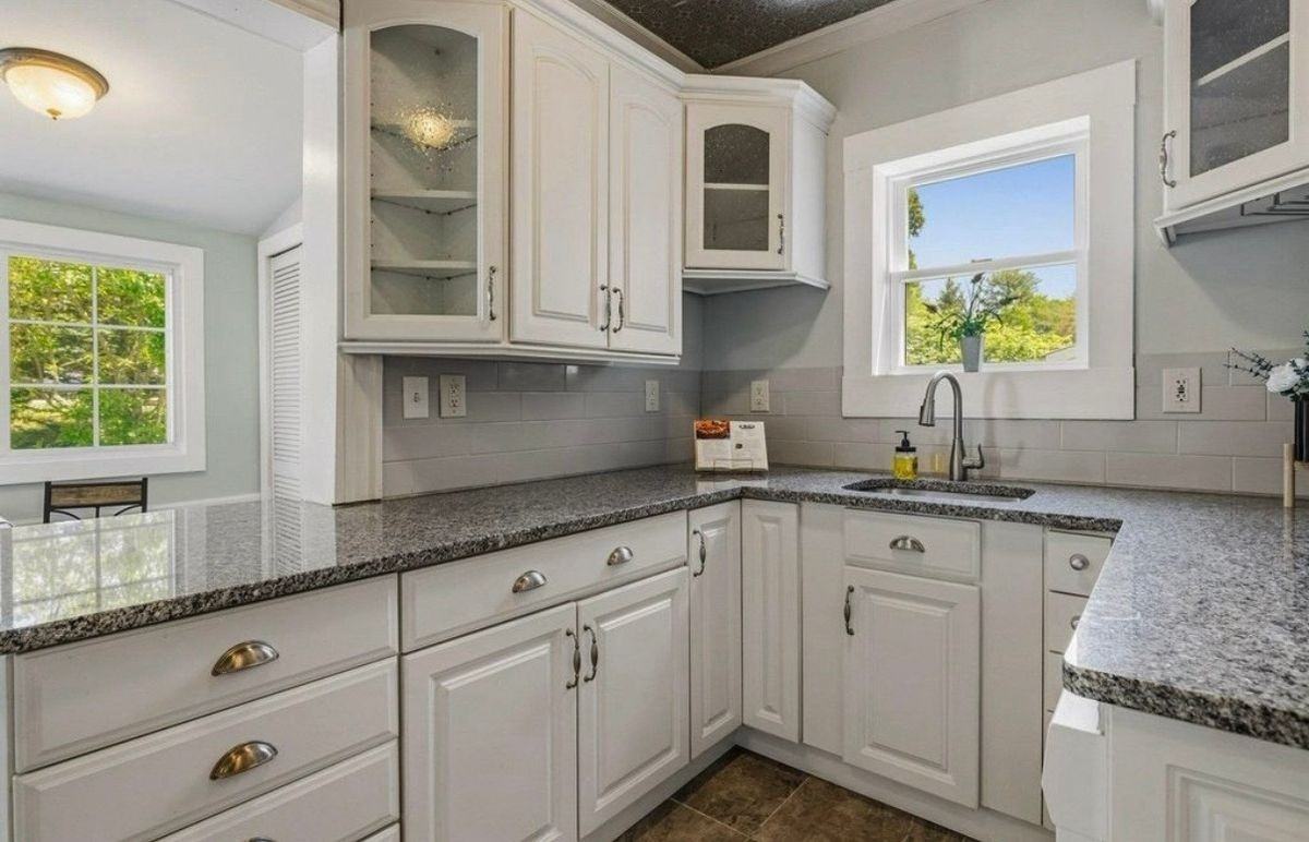 25B Mill St - Photo 5 of 19
