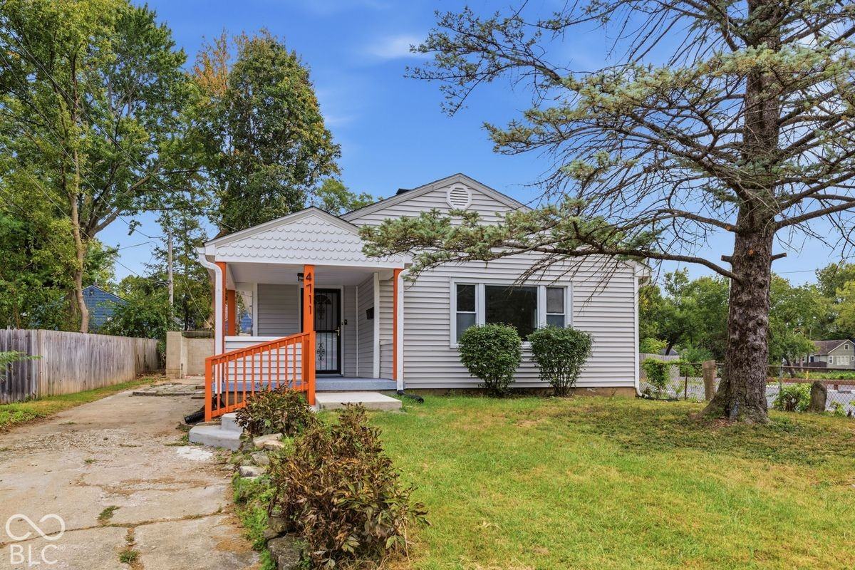 4711 Carvel Ave - Photo 3 of 32