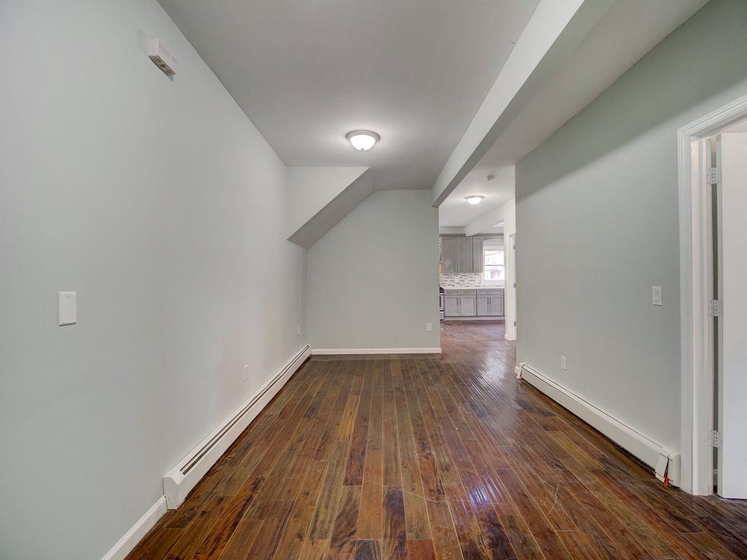 37 William St ##1 - Photo 4 of 15