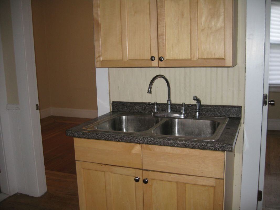 46 Furnace St - Photo 3 of 36