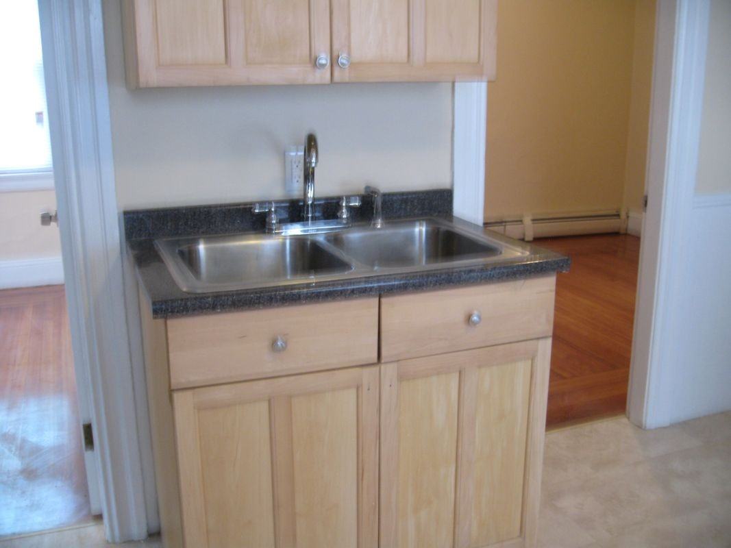 46 Furnace St - Photo 4 of 36