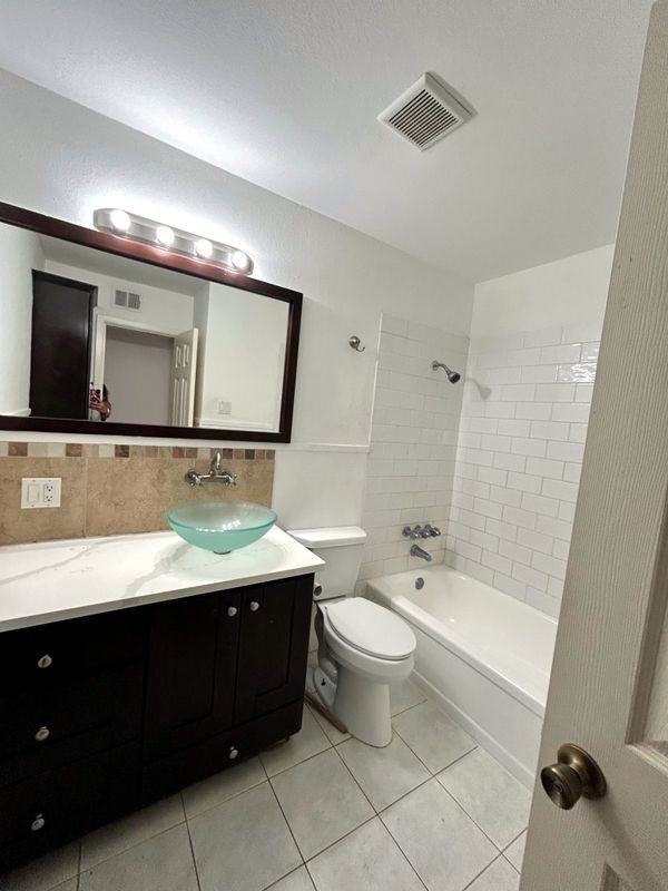 223 W Silver Sands Dr ##8 - Photo 5 of 9
