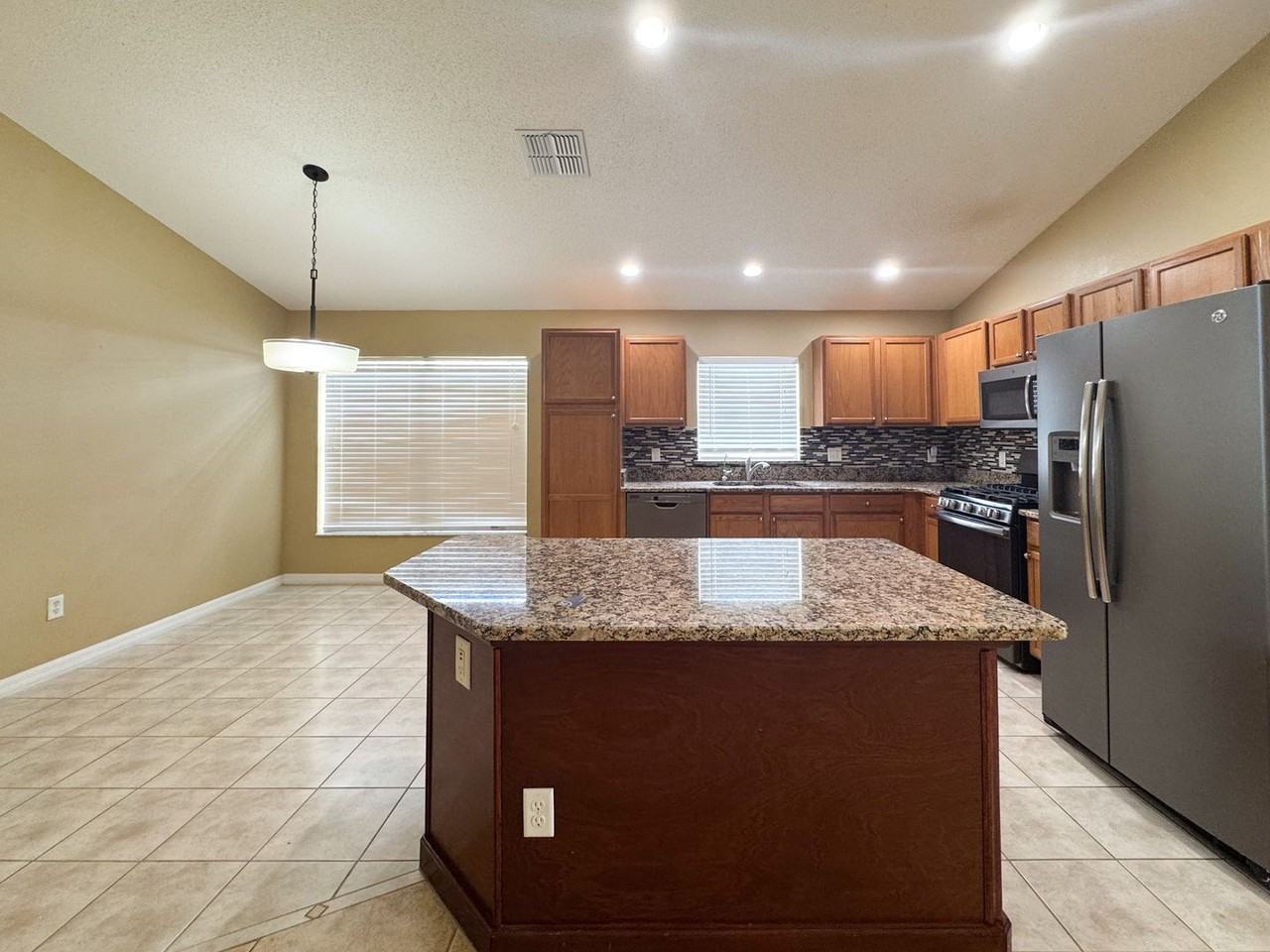 3154 Samosa Hill Cir - Photo 6 of 33
