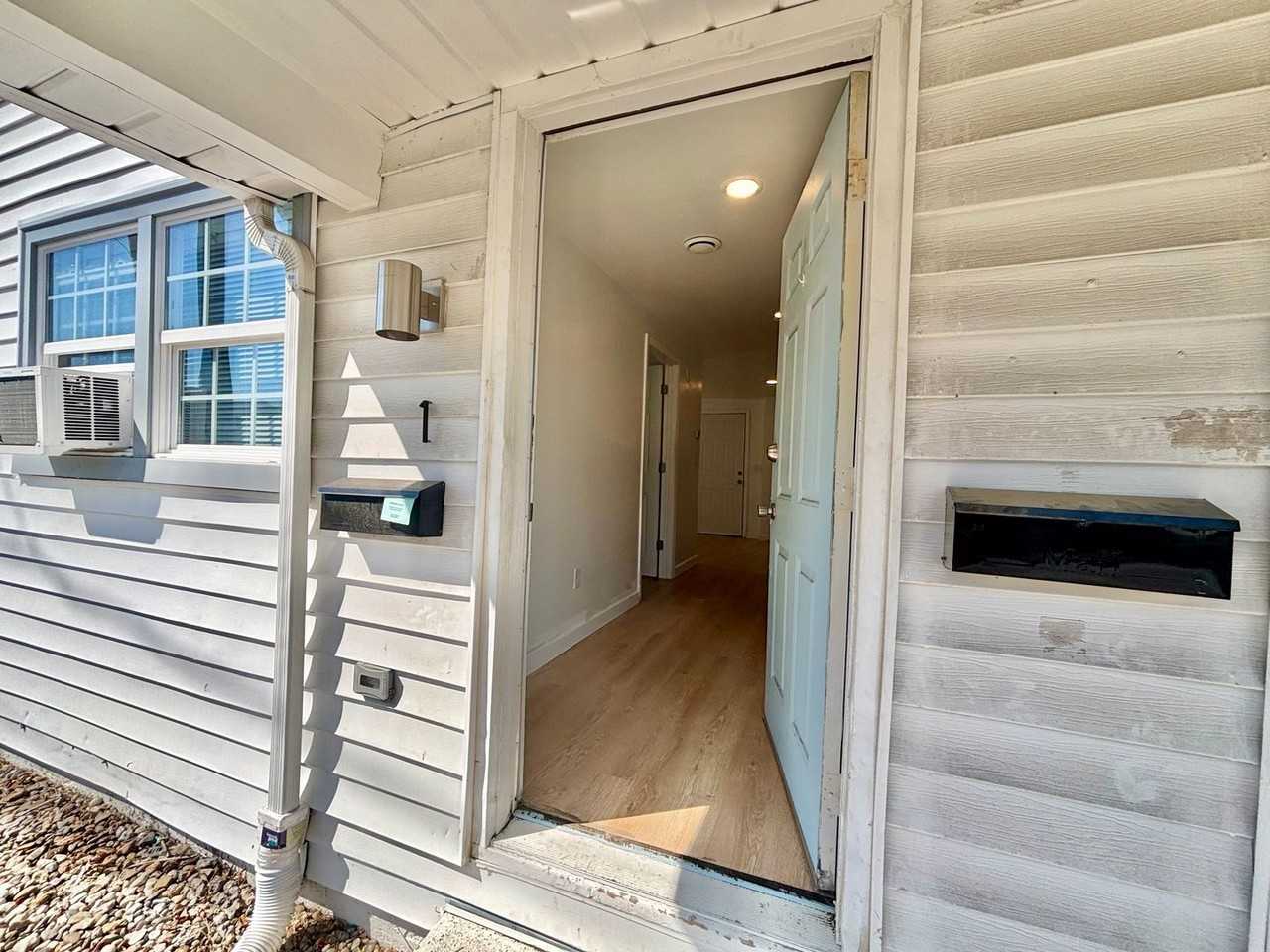 2802 Rodman St - Photo 2 of 7