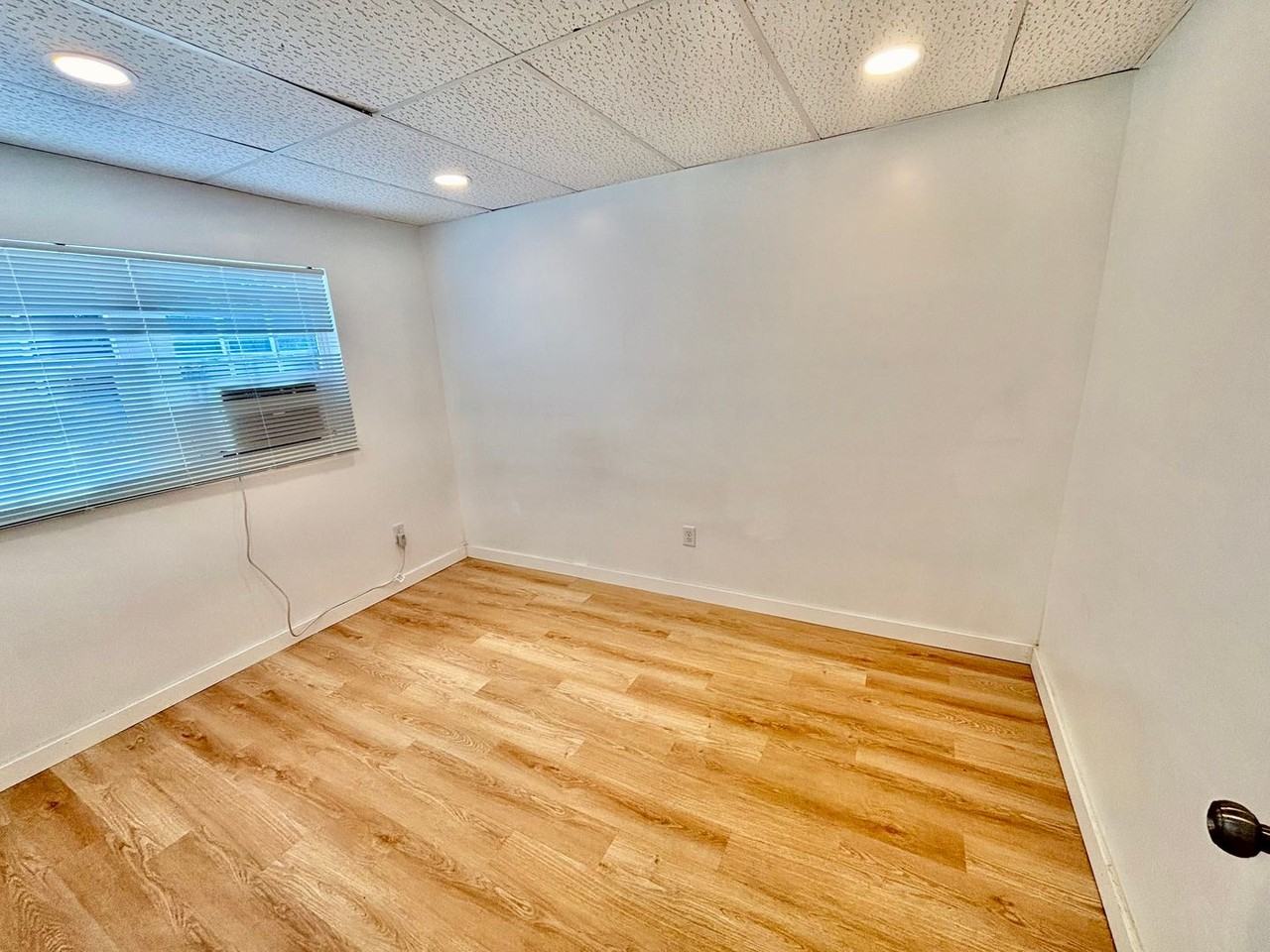 2802 Rodman St - Photo 4 of 7