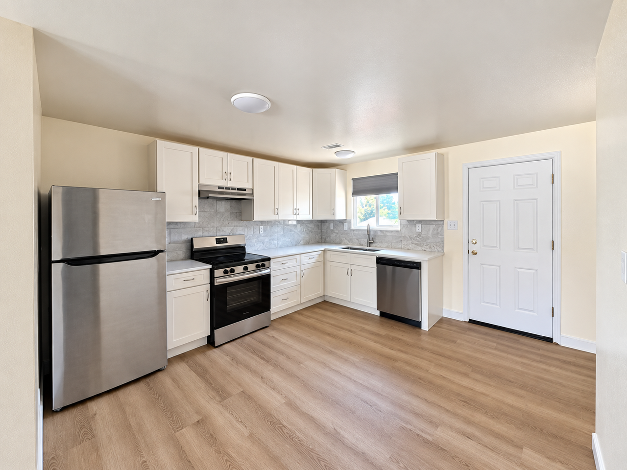 84 Eastsouth - Photo 2 of 16
