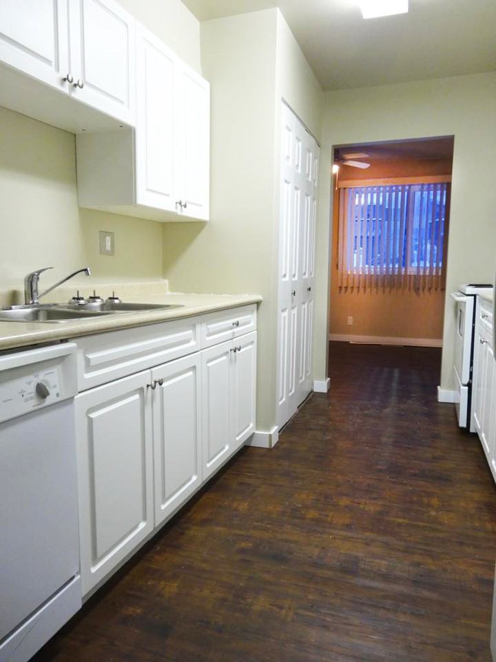 Lanky Court Townhomes - Photo 2 of 5