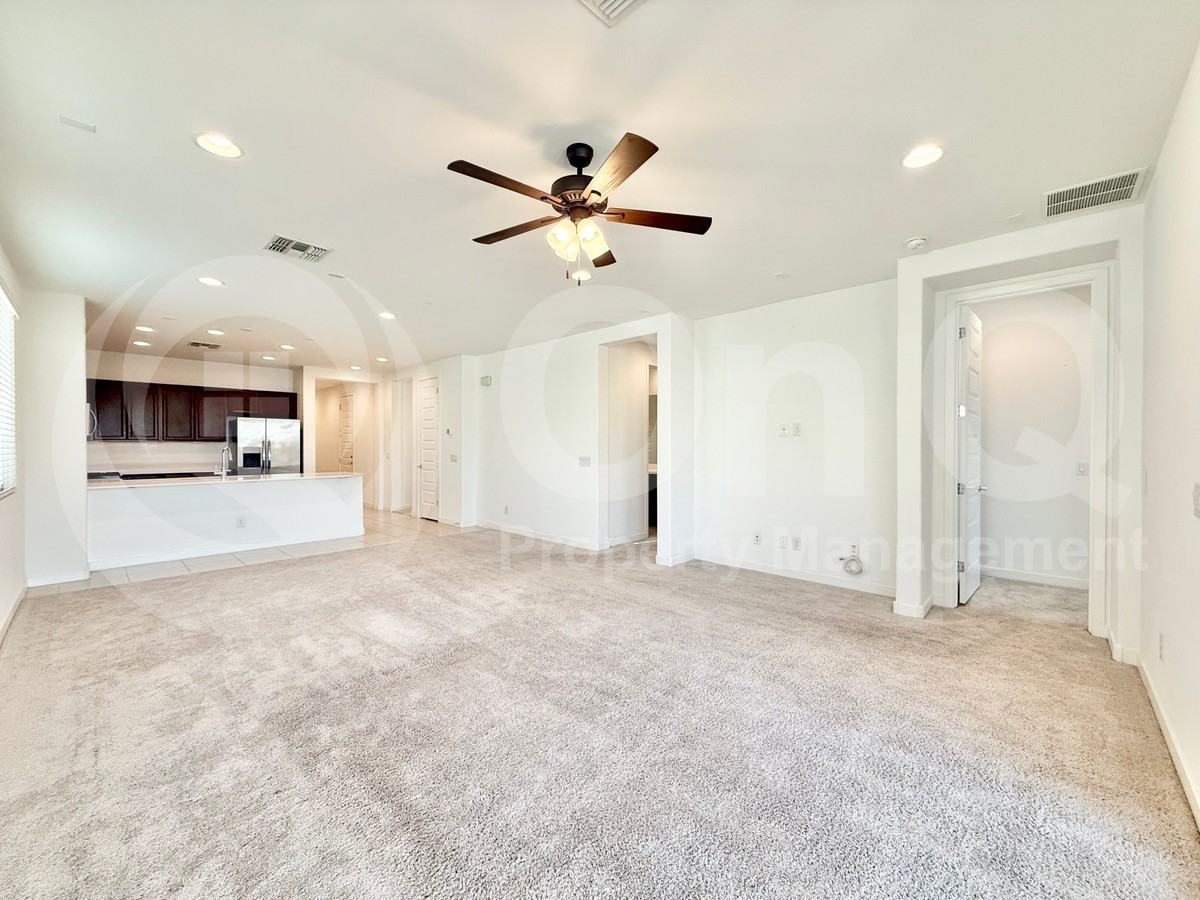 1236 E Irwin Ave - Photo 6 of 27