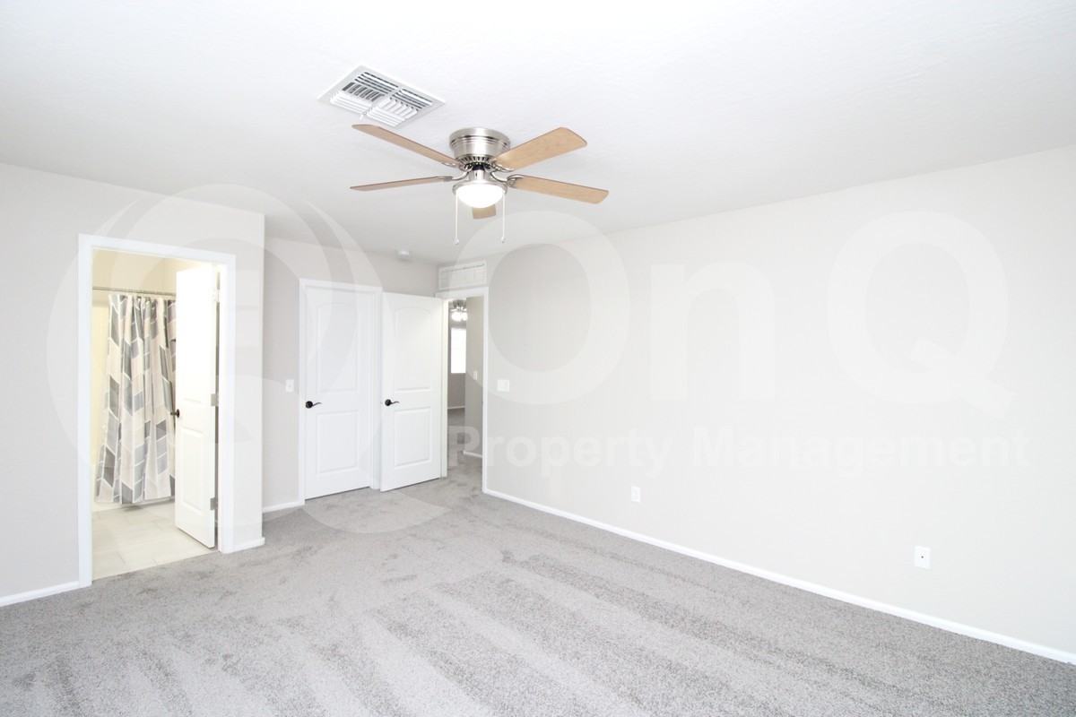 21304 N Shelby Ct - Photo 6 of 18