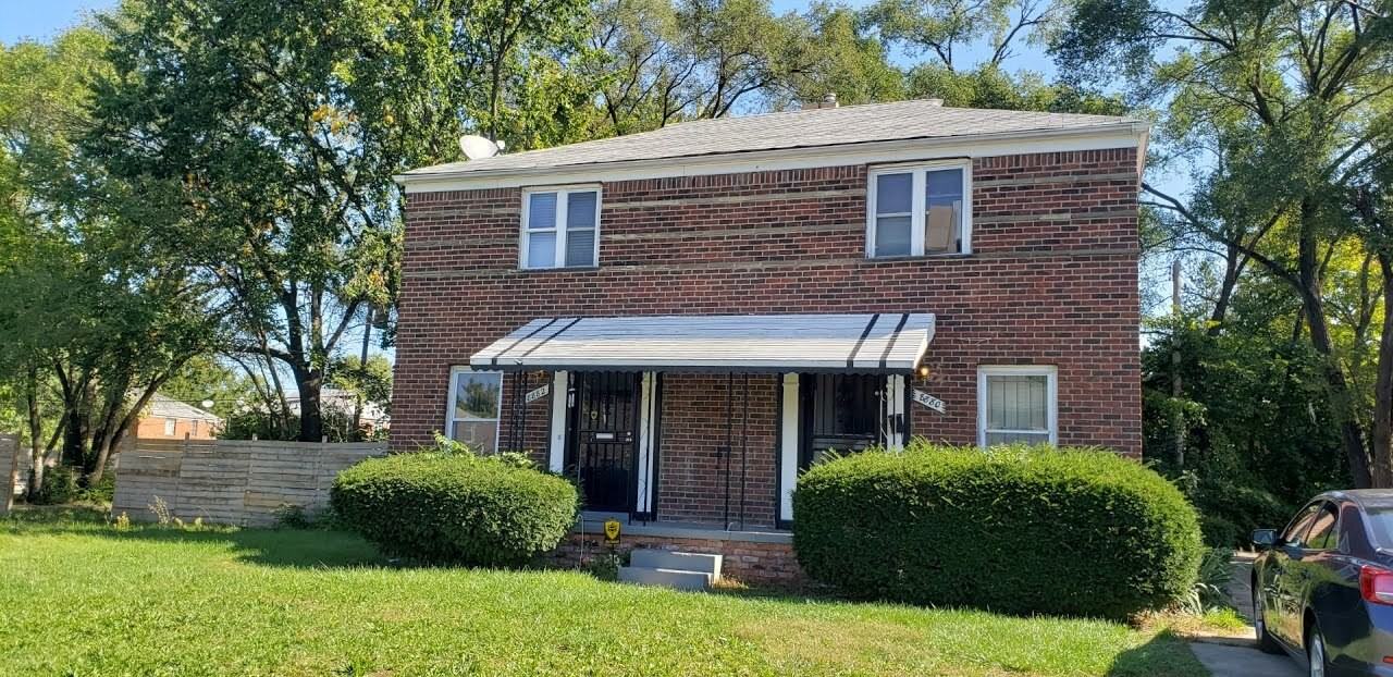 8882 Rutherford St - Photo 5 of 10