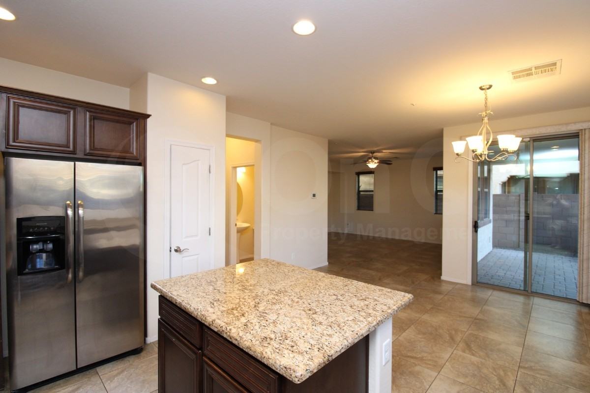 3234 E Citadel Dr - Photo 5 of 27
