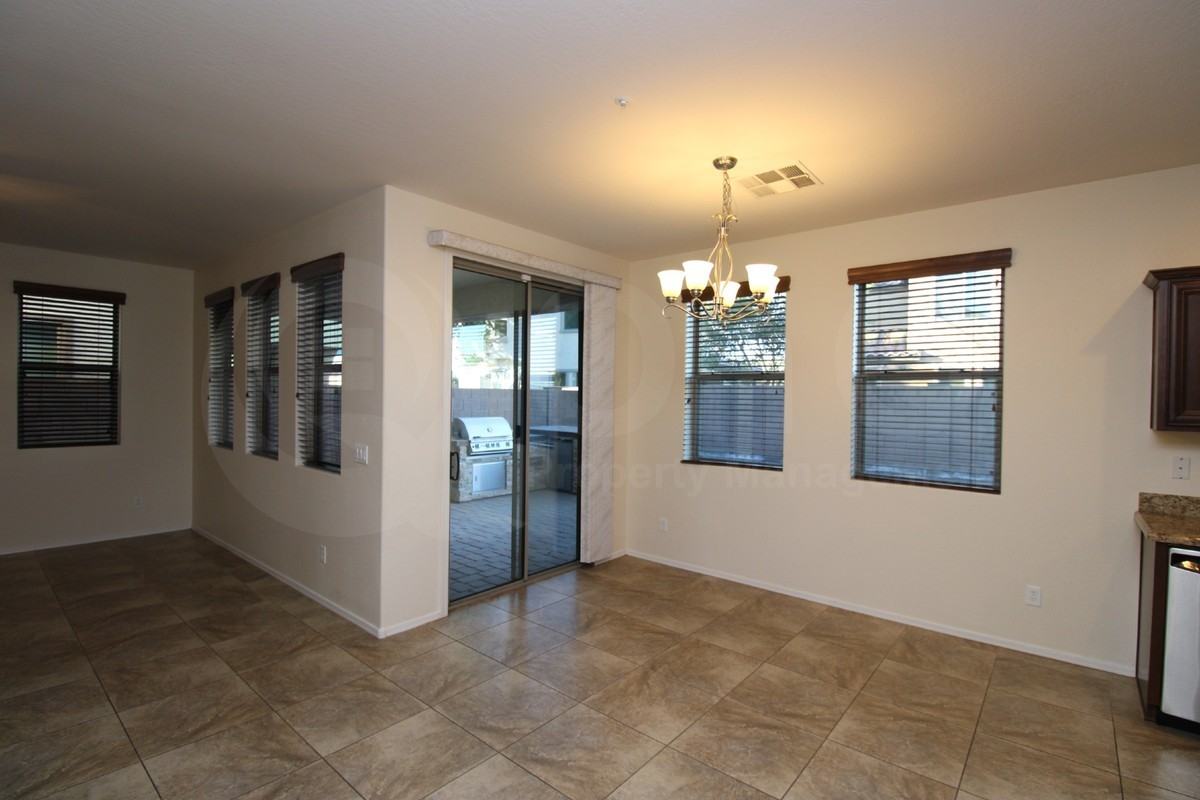 3234 E Citadel Dr - Photo 7 of 27
