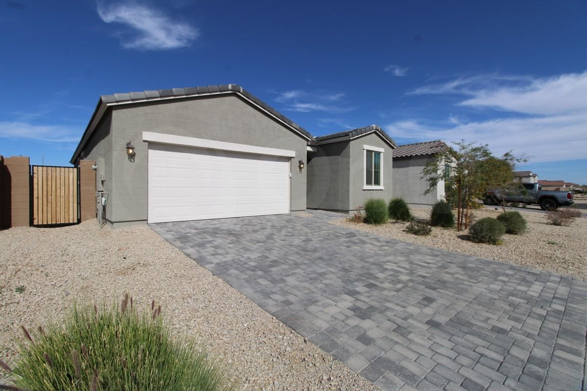 1596 W Hopi Dr - Photo 2 of 23