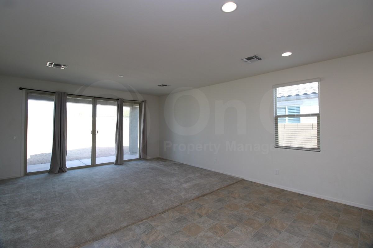 1596 W Hopi Dr - Photo 7 of 23