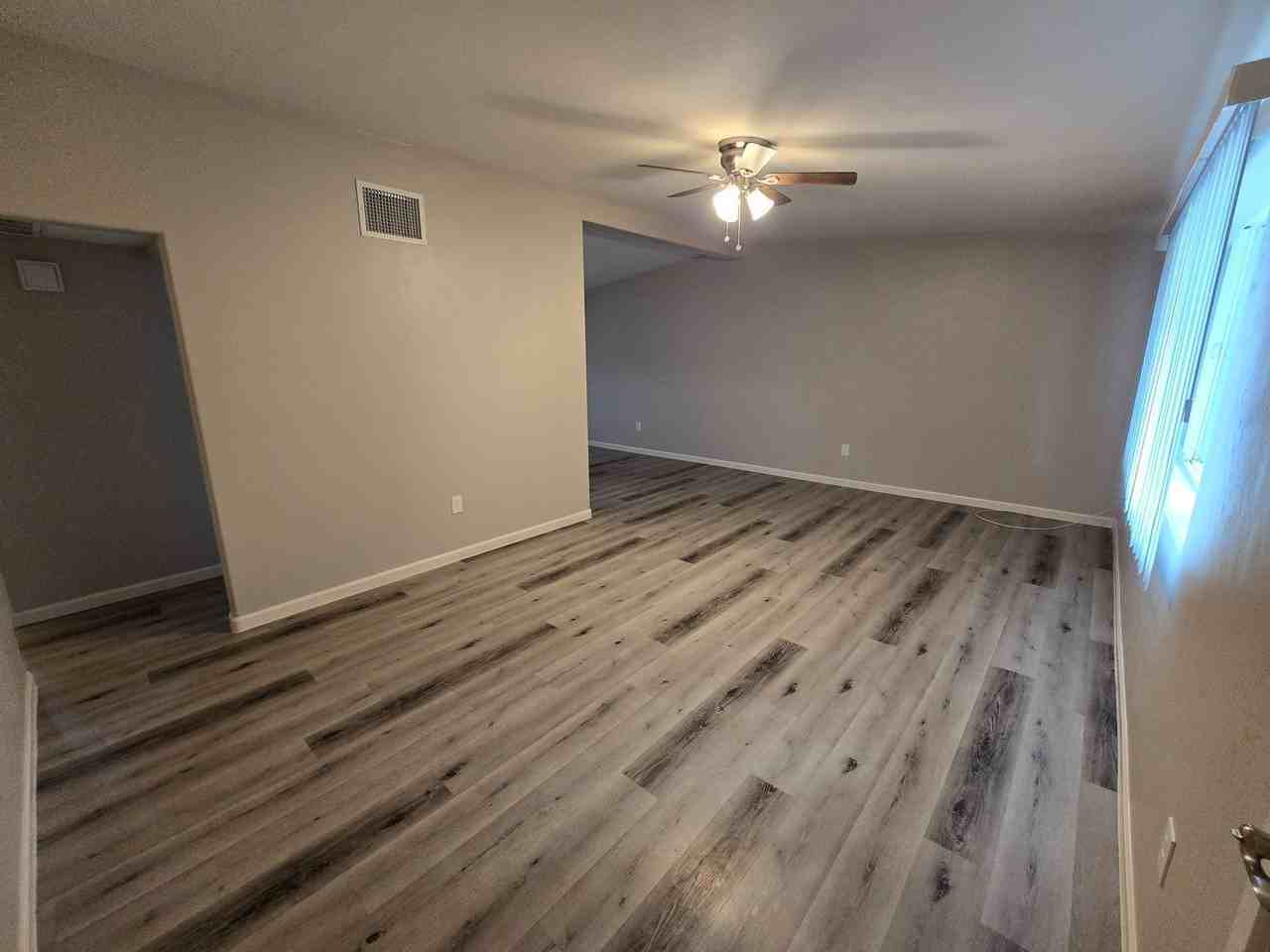 1237 E Drachman St - Photo 3 of 25