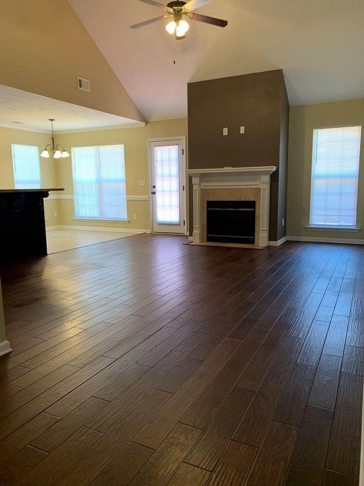 548 Lory Ln - Photo 2 of 10