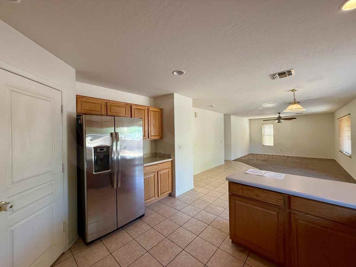 15346 W Laurel Ln - Photo 5 of 45