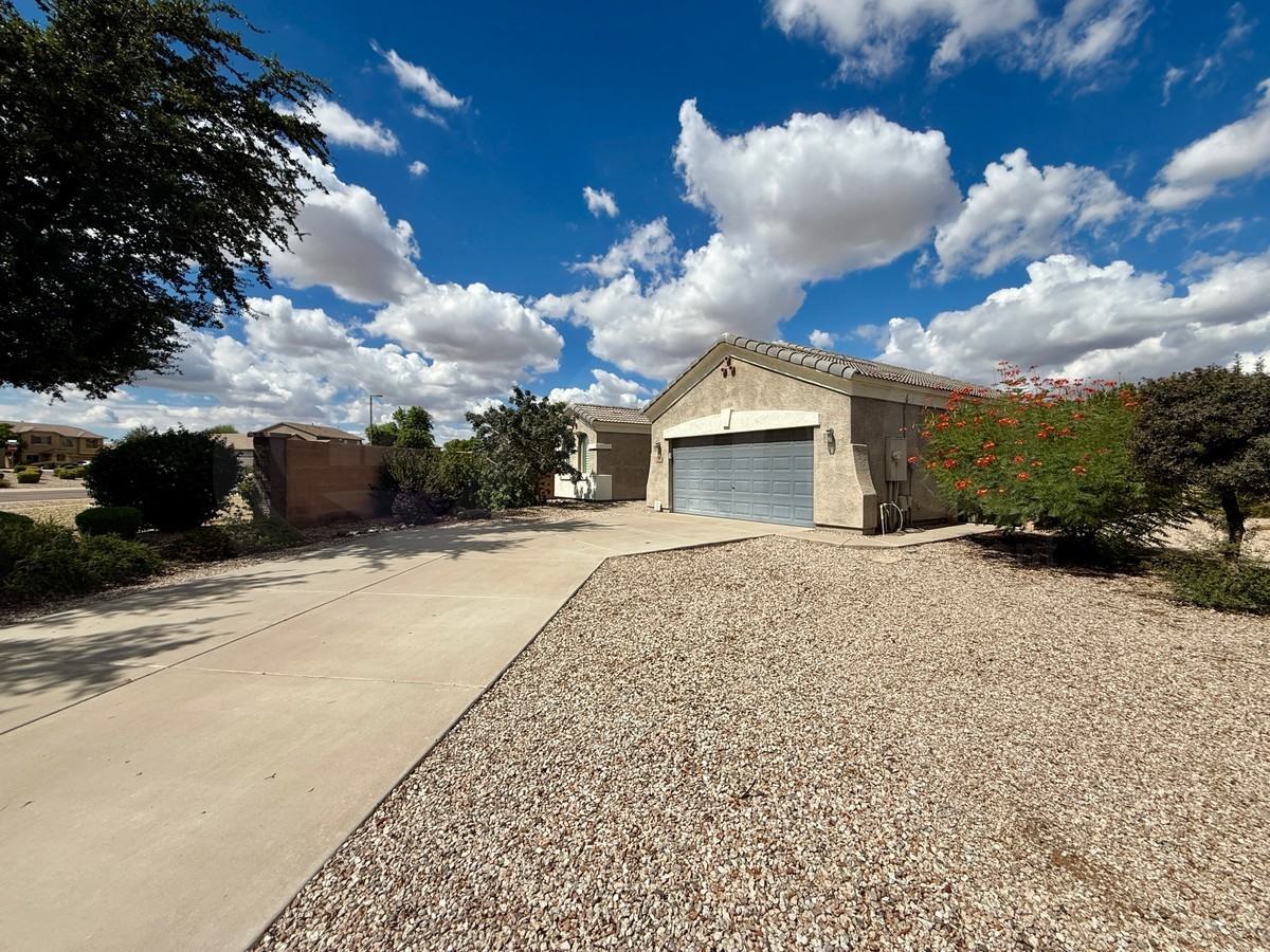 1628 W Fruit Tree Ct - Photo 6 of 37