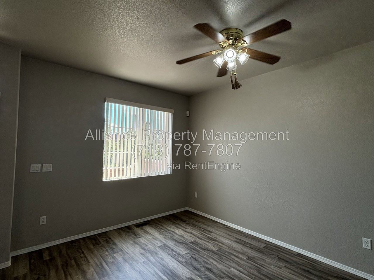 4729 Sand Mountain Pt - Photo 7 of 34