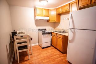 707 W Race St #5 - Photo 1 of 1
