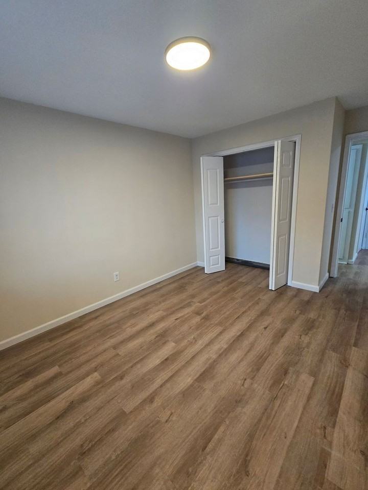 3950 W 126th St #304 - Photo 4 of 9