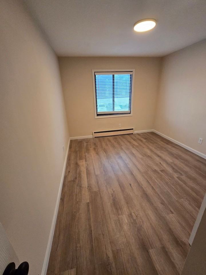 3950 W 126th St #304 - Photo 5 of 9
