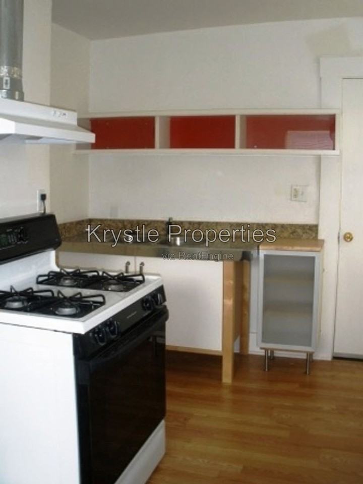 328 Monterey St - Photo 3 of 7
