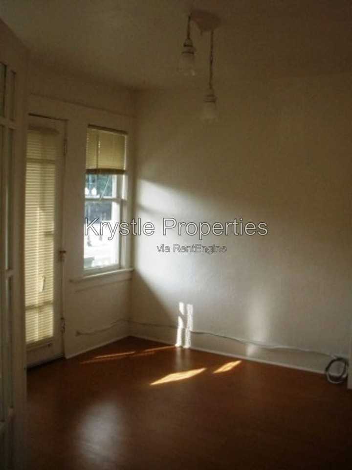 328 Monterey St - Photo 7 of 7
