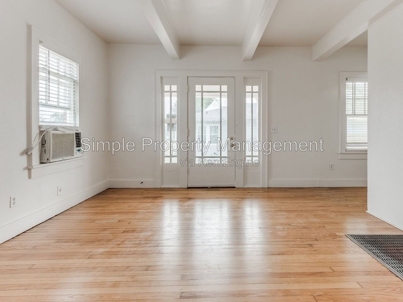 2218 Nw 22nd St #1 - Photo 3 of 23