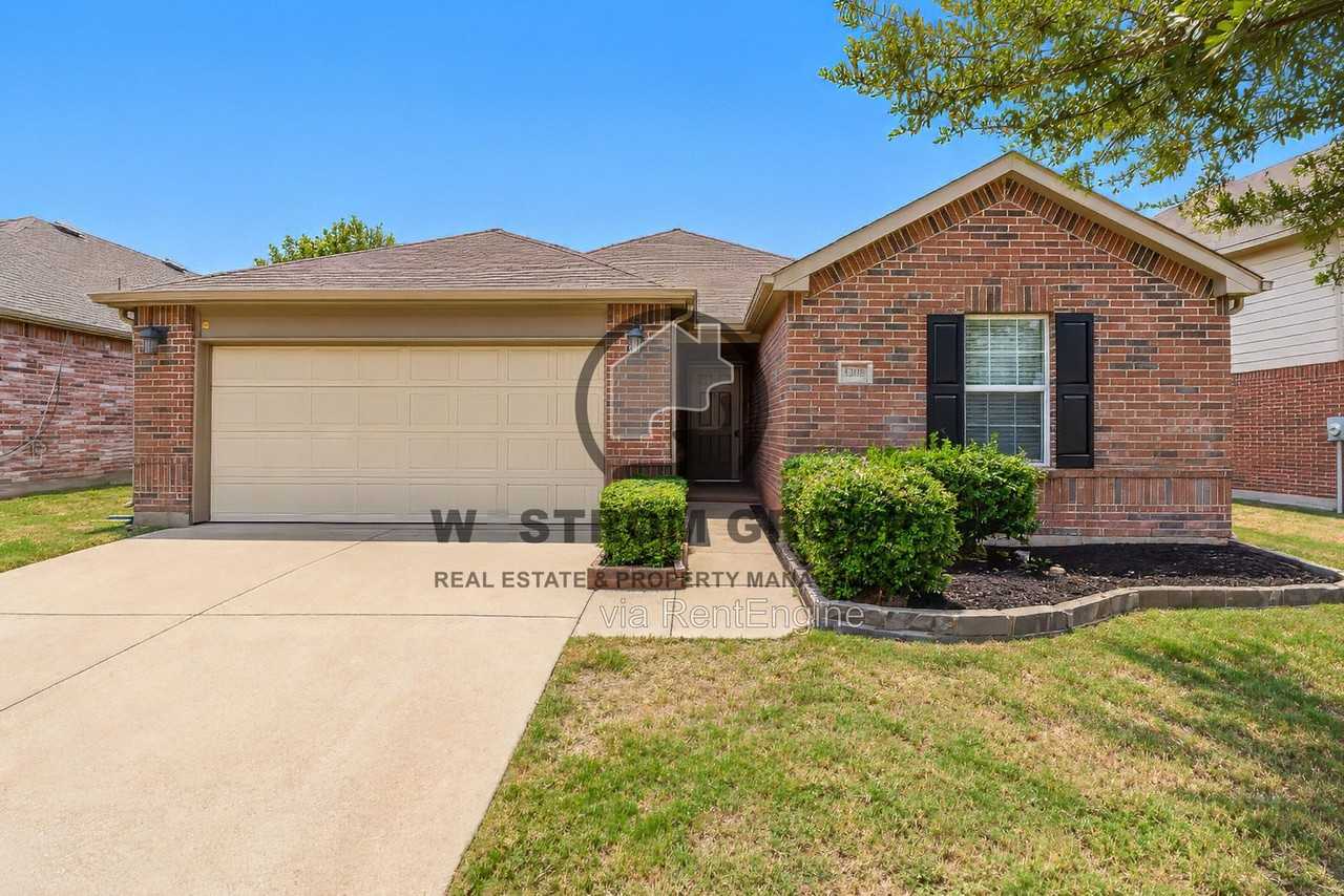 3208 Brixton Dr - Photo 4 of 36