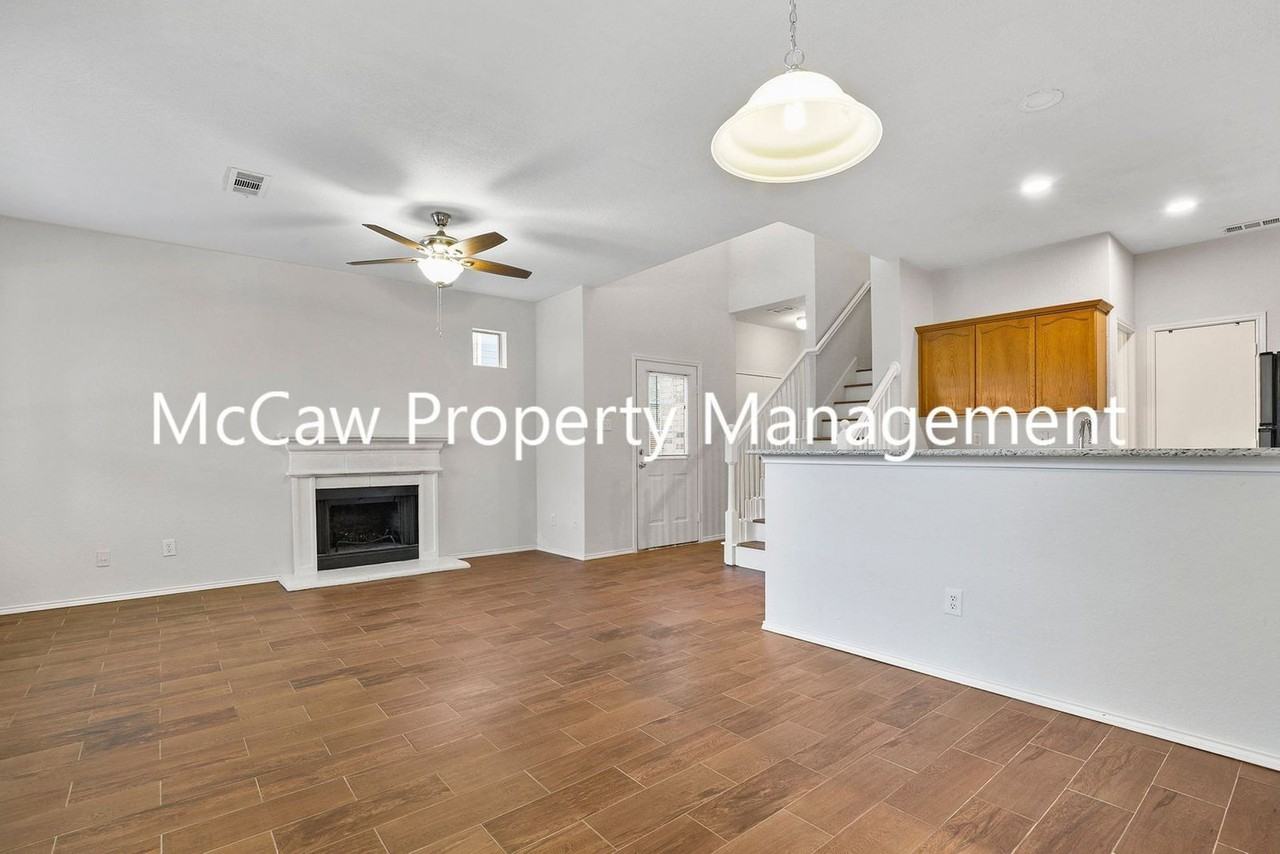 1511 Barbara Dr - Photo 4 of 21