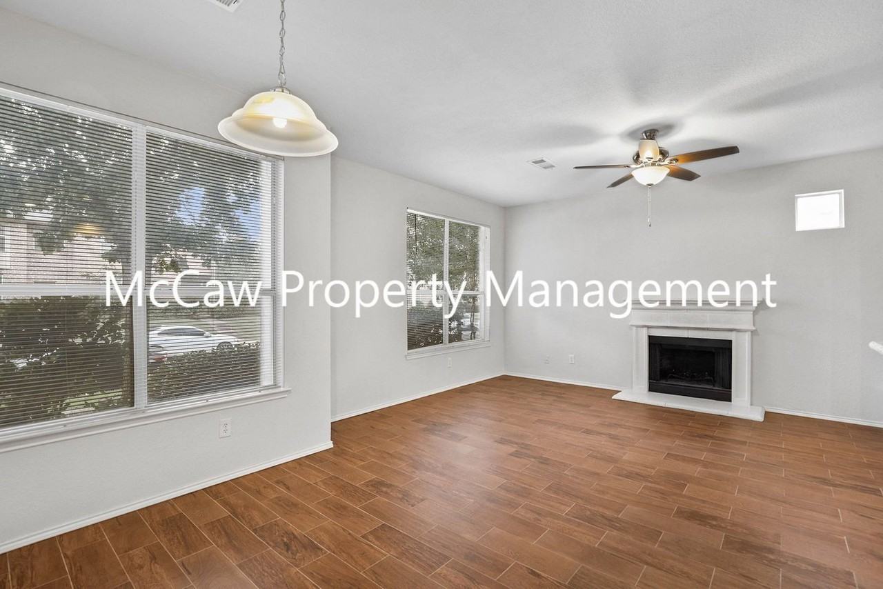 1511 Barbara Dr - Photo 5 of 21